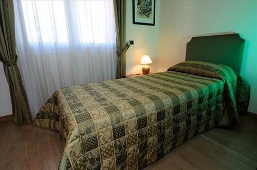 Altea 4* Pomezia